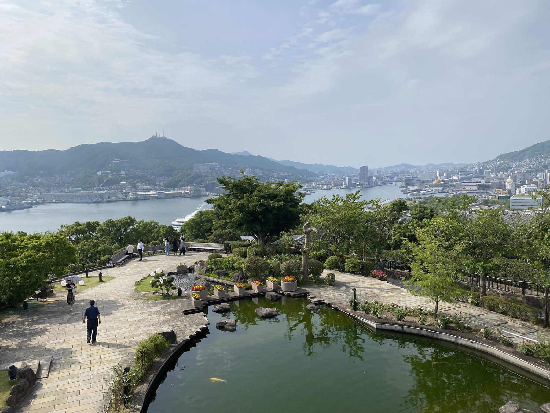 グラバー園周辺から見た長崎港と市街地の実写風景